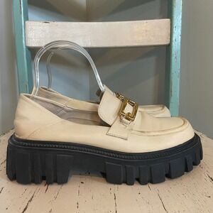 Lattelier Chunky Platform Loafers Cream Leather Gold Buckle Women's Size 7.5 Y2K